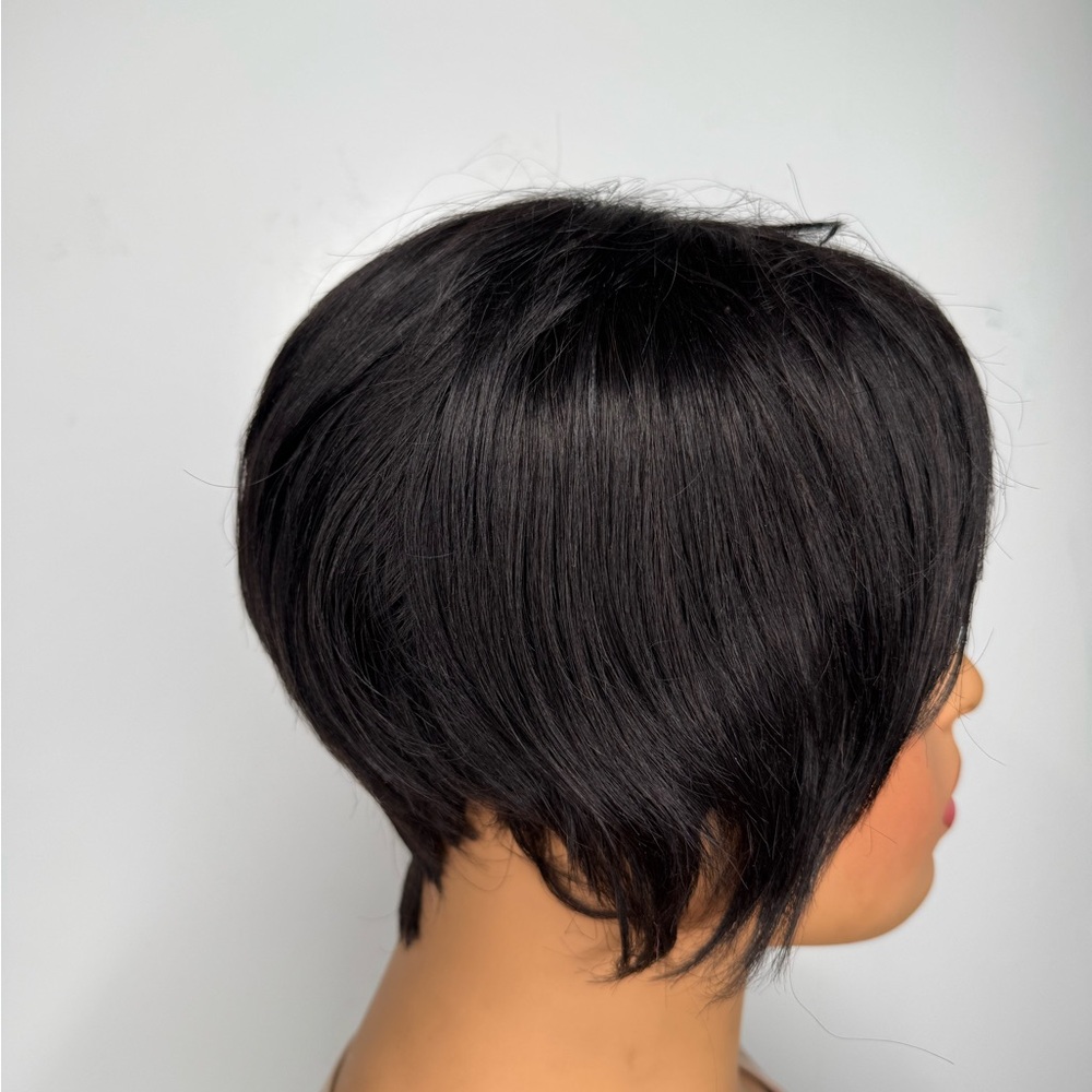 Edgy, Stylish Black Human Hair  Women's Wig! - Picture 3 of 10